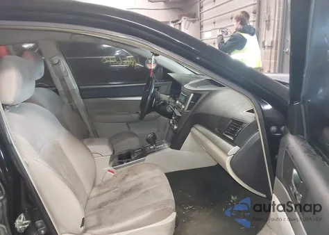 2013 Subaru Legacy 2.5I Premium z USA, uszkodzony, nr VIN 4S3BMBC69D3019417